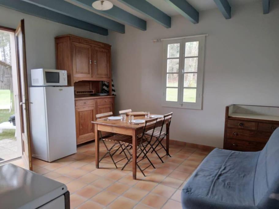 Ferienwohnung Le Petit Frouas Sud Vielle-Saint-Girons Exterior foto